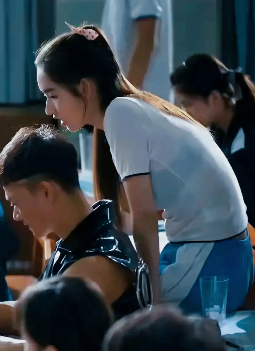 夏季女装十件有九件是透视的，男装没有