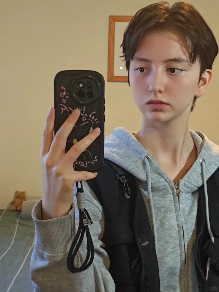 朋友说我穿裙子很怪…