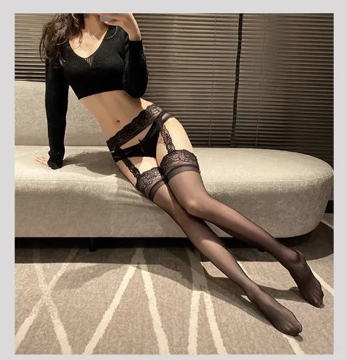 白丝吊带袜👗纯欲必备