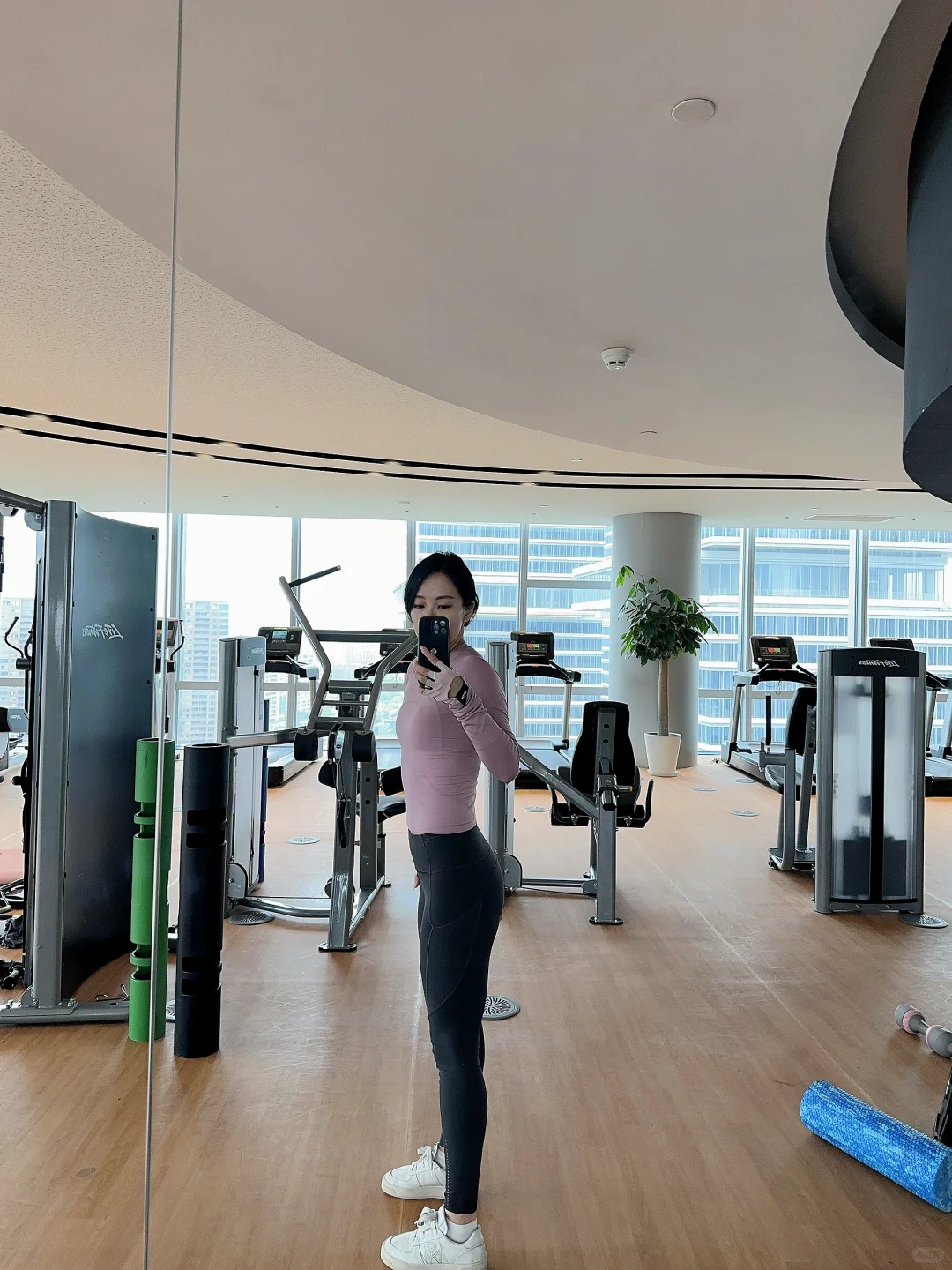 为什么自律的健身女生，依旧一直上私教课？