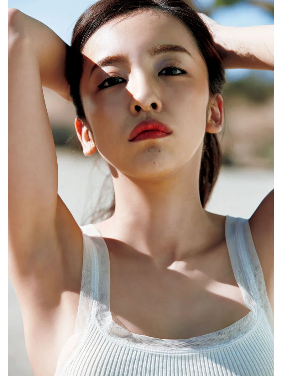 板野友美