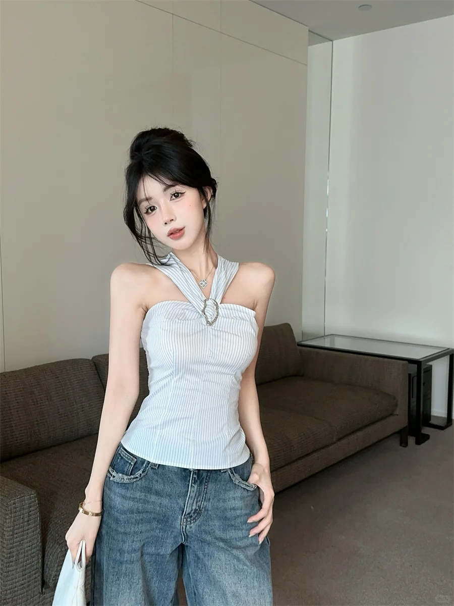 全网首发！✨纯欲金属扣扭结挂脖交叉吊带背心女夏季2025新款辣妹修身外穿吊带
