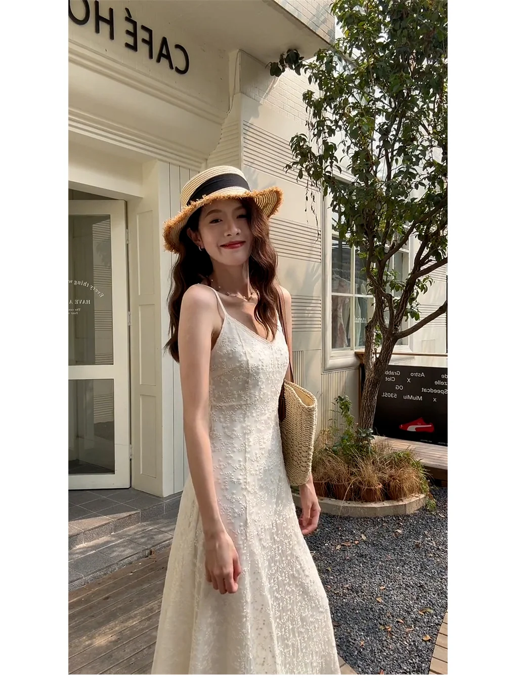 白色蕾丝吊带连衣裙子女夏季2025新款小