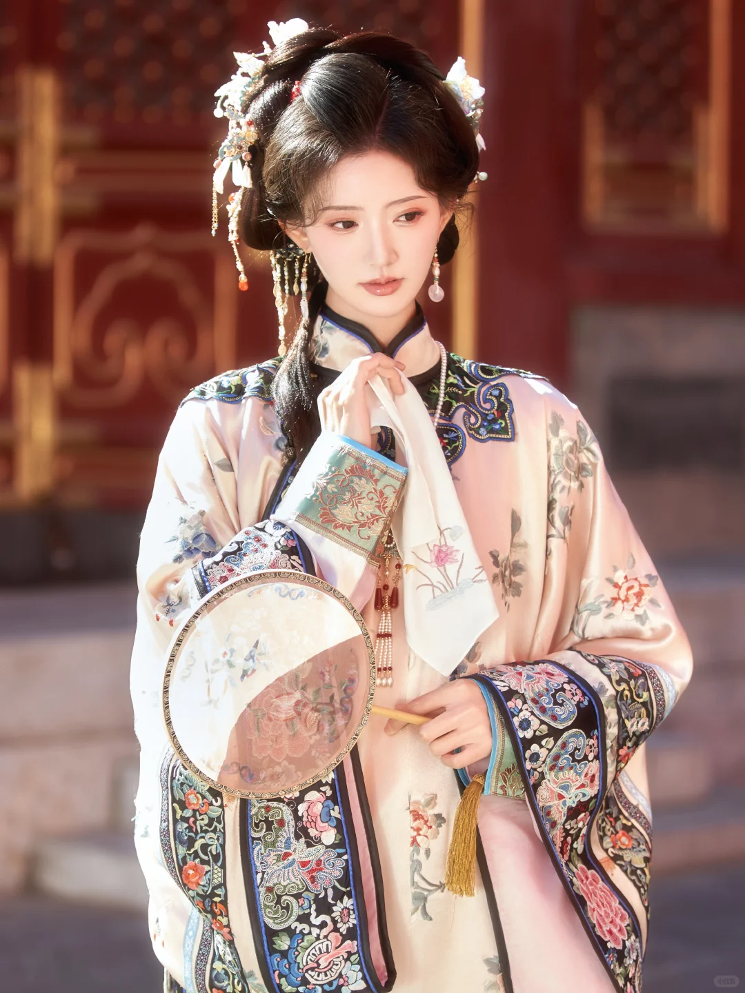 霸屏朋友圈的清汉女写真❗拍出中式电影感