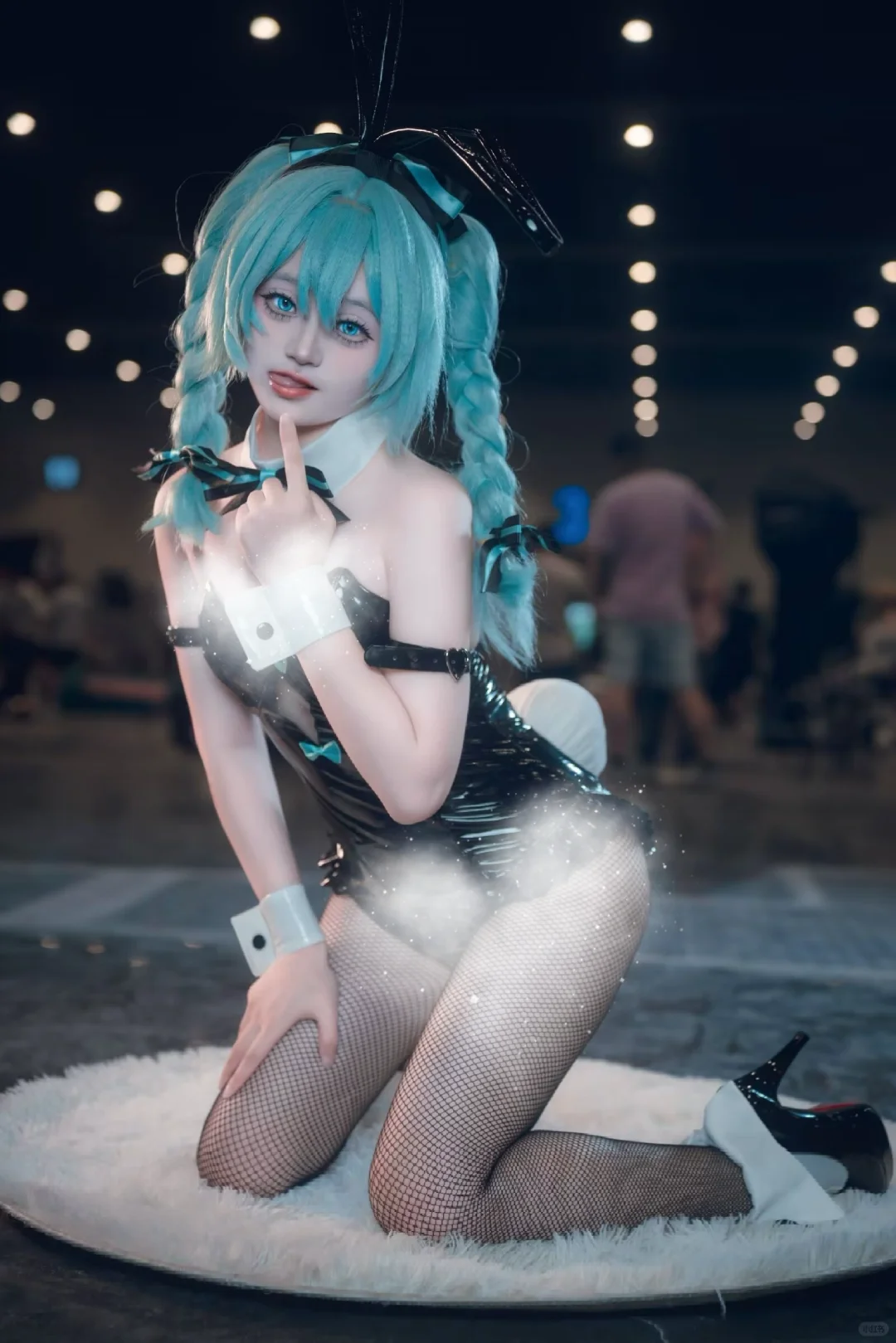 初音可爱的兔女郎动作参考