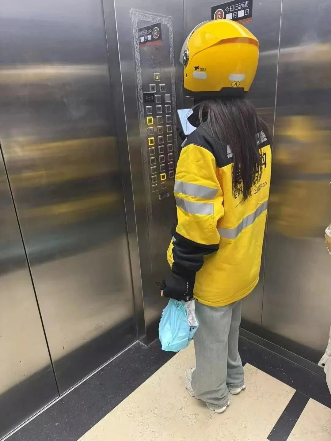 为什么越来越多的女生开始跑外卖了呢
