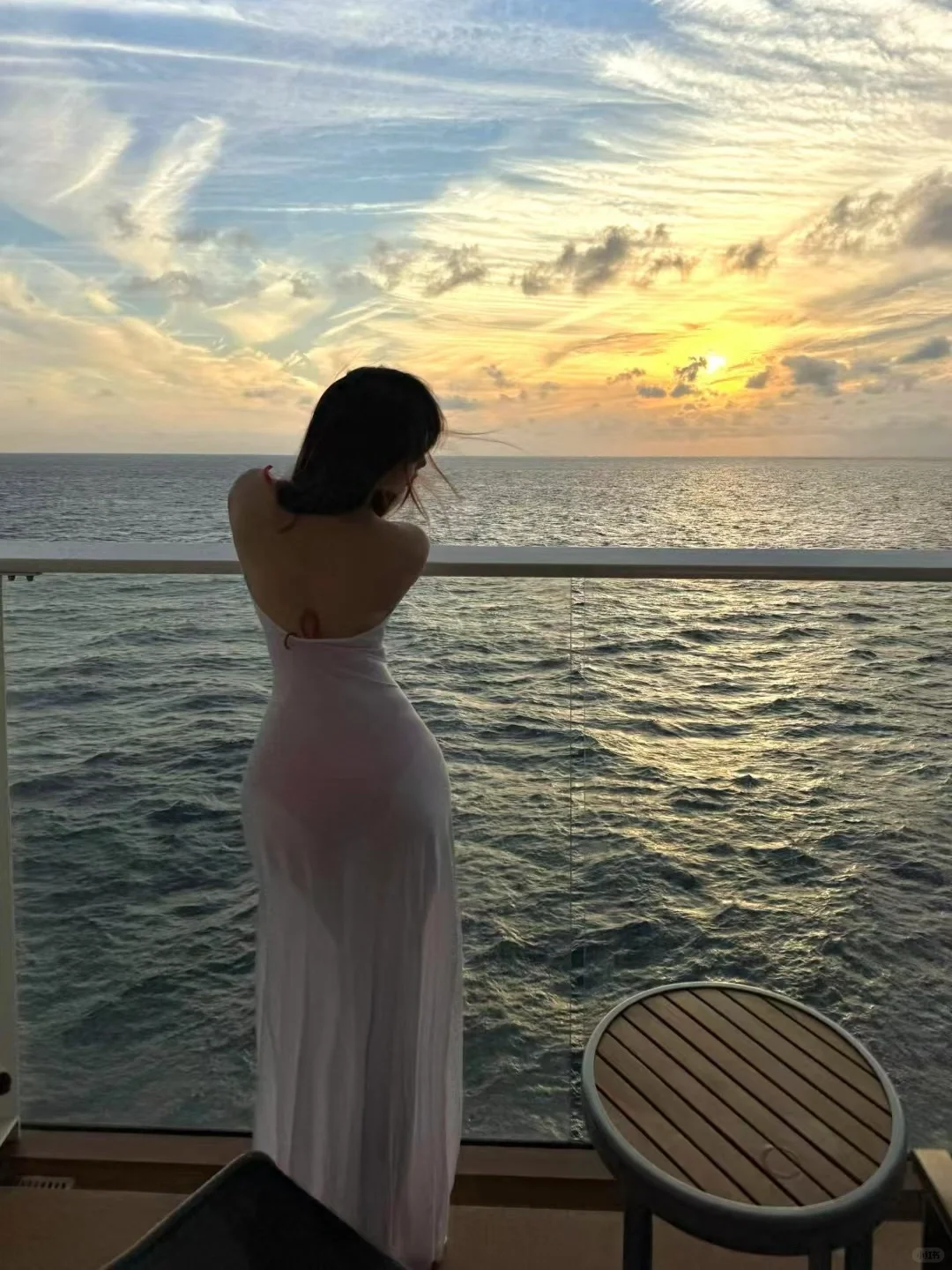 邮轮旅行｜两眼一睁 就是看海