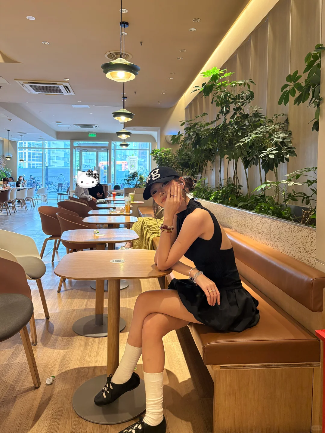 被追着问！甜酷辣妹的炸街穿搭公式