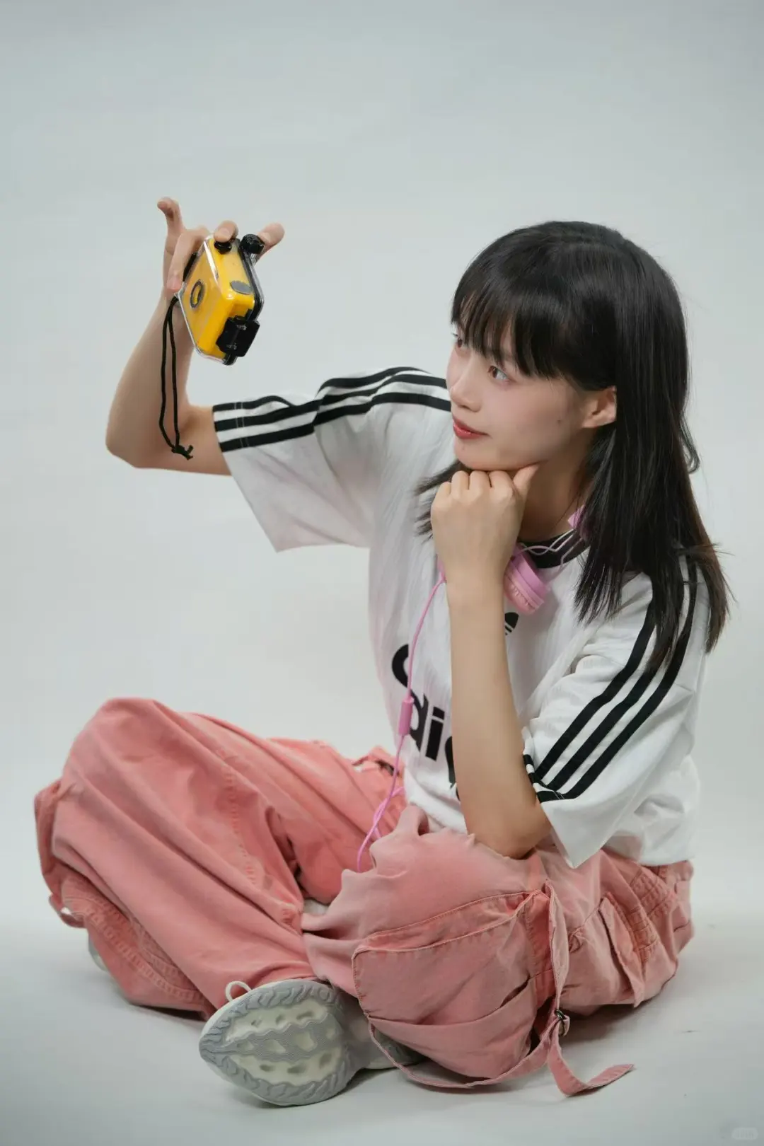 #今日阿迪员工穿搭‖三叶草街头甜酷女孩