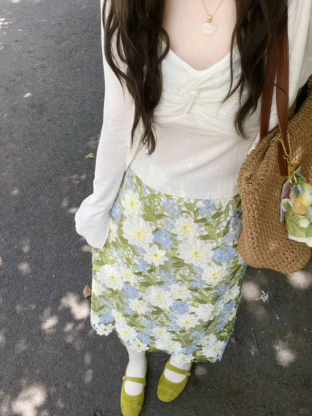 啊啊啊开始过夏天了…碎花裙好温婉好知性～