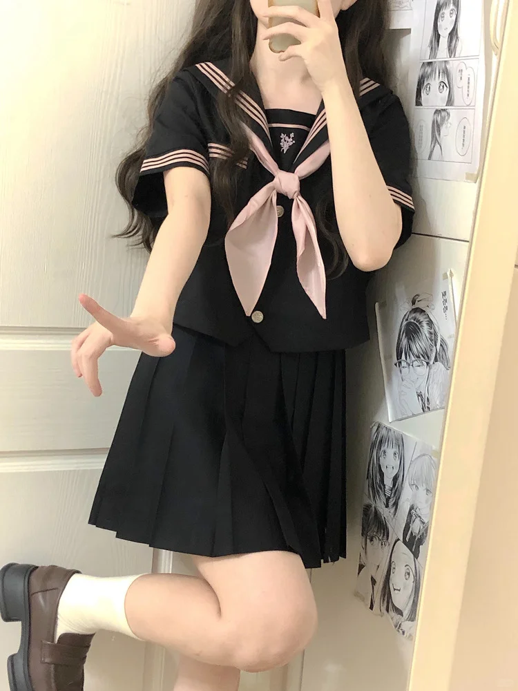 oh～好喜欢我的JK套装啊！水手服真滴太好康