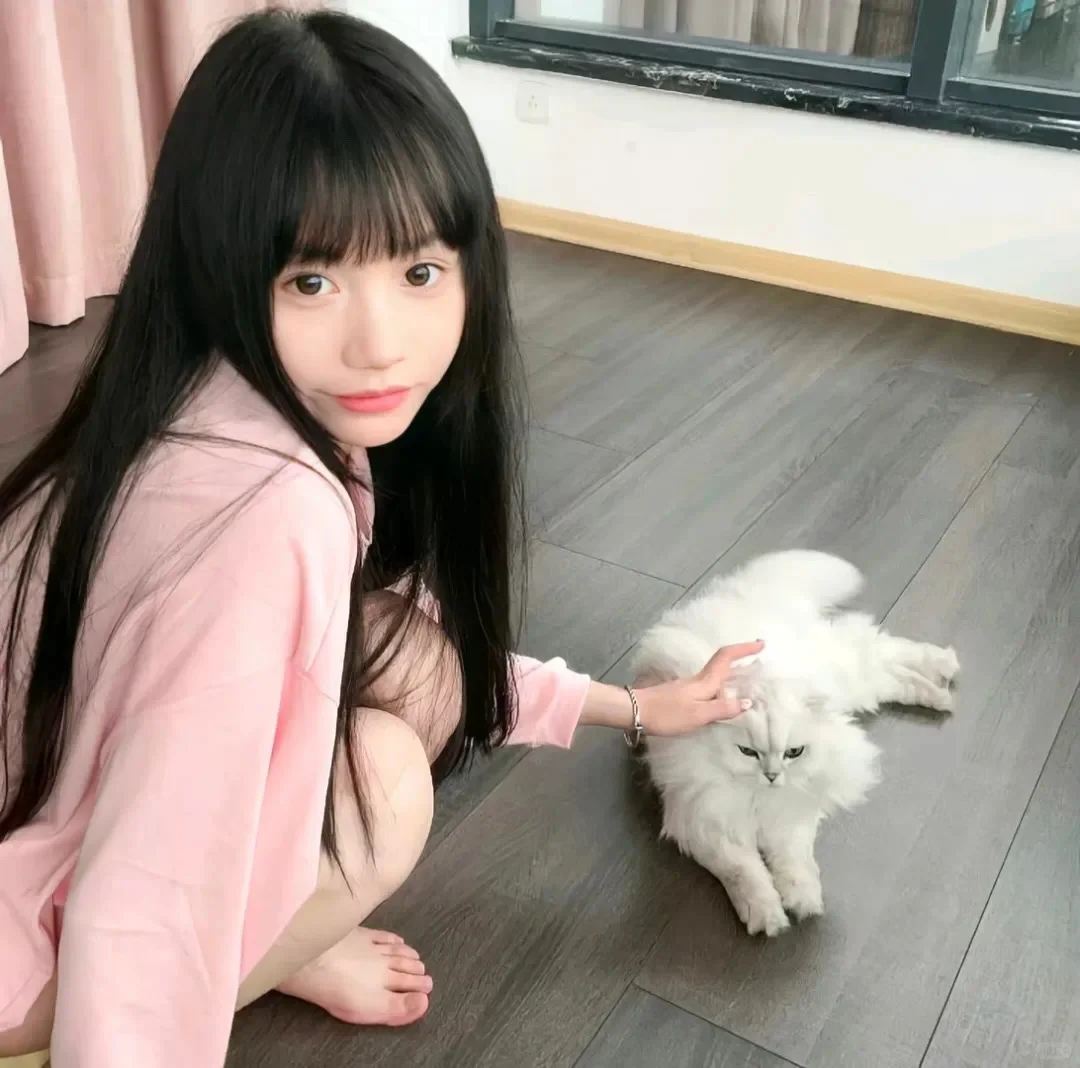甜酷风女生头像