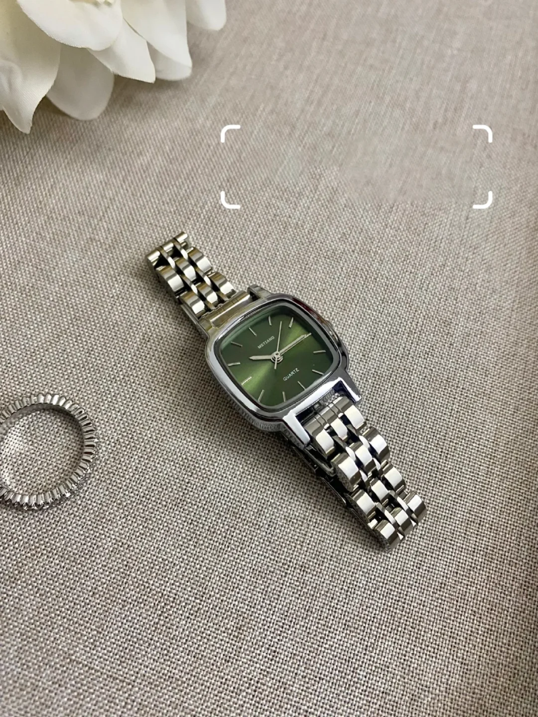 一眼美术生⌚️甜妹感新手表爱惨了喔！