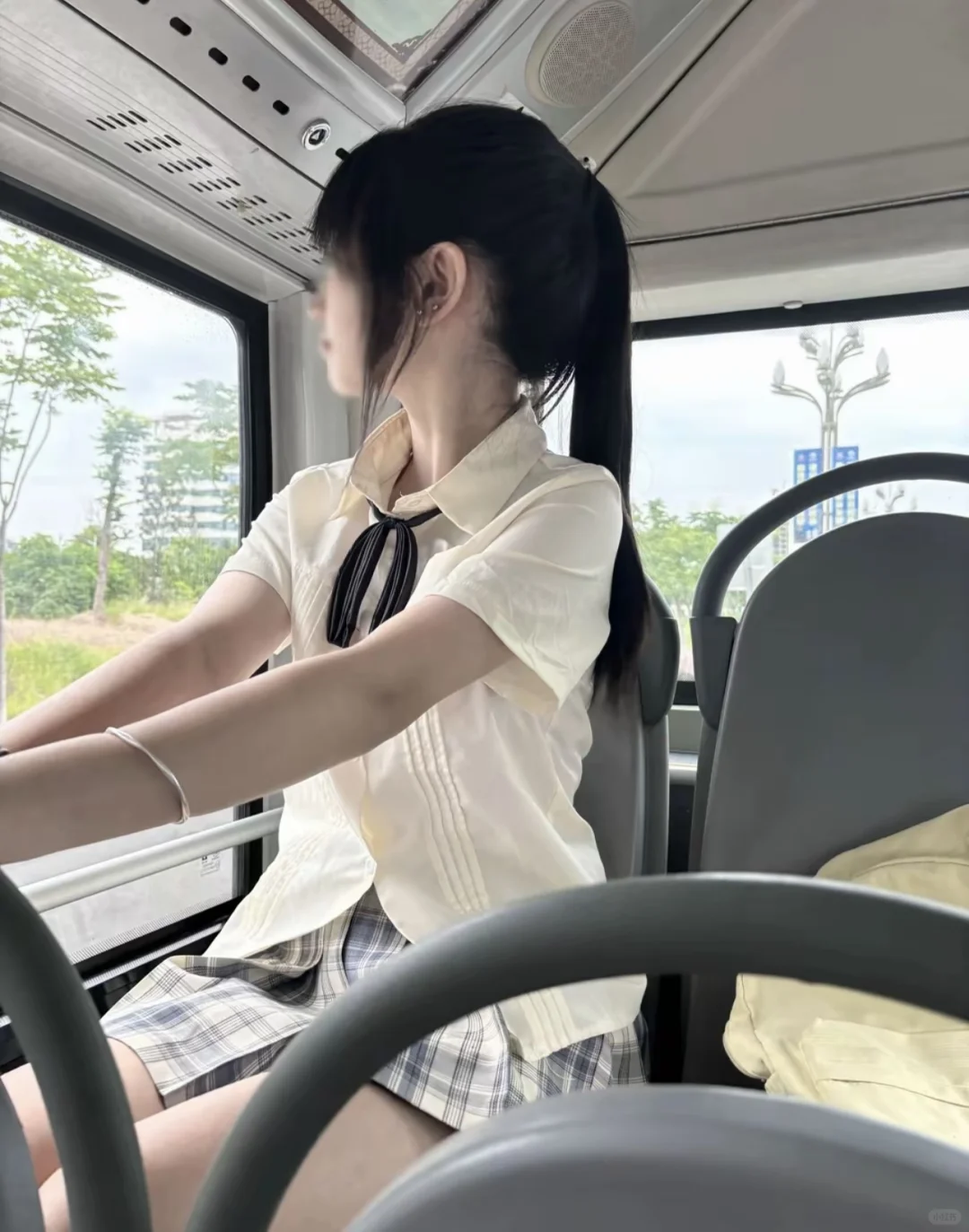 穿这样可以和你约会吗