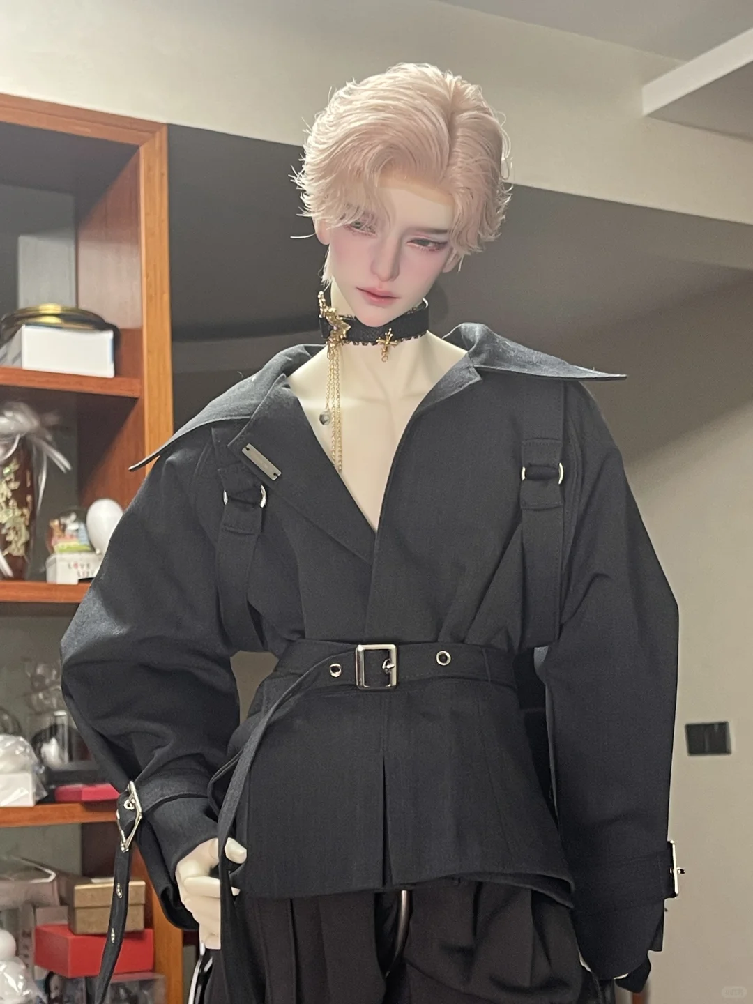 娃聚前试一下衣服