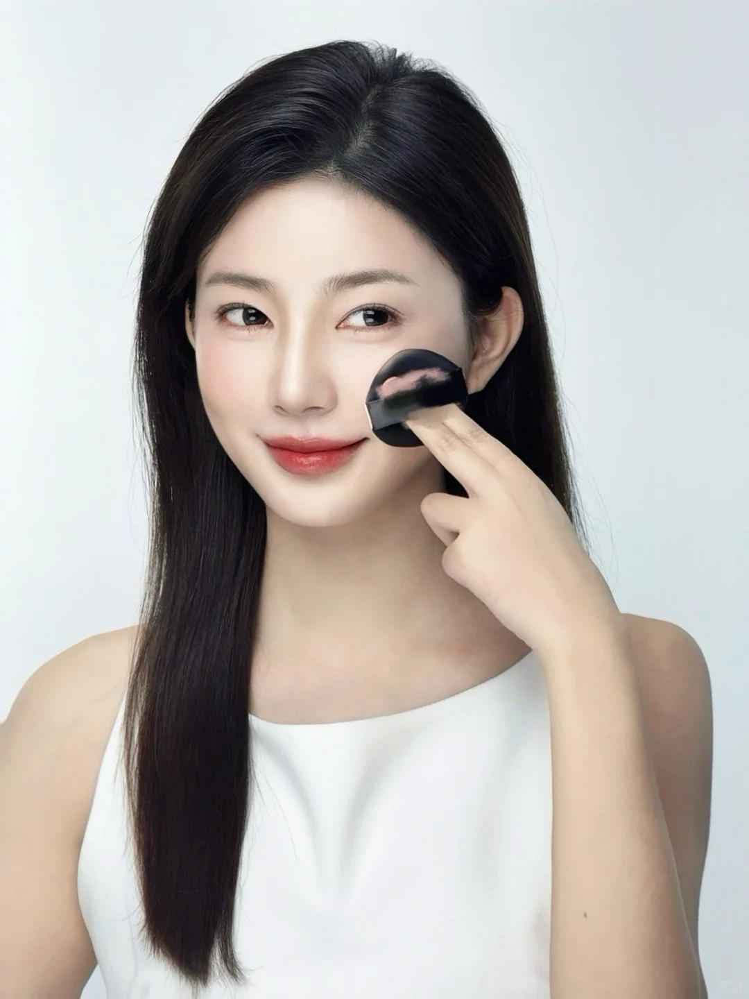 女模花絮：用泡沫洗面奶洗脸的女模