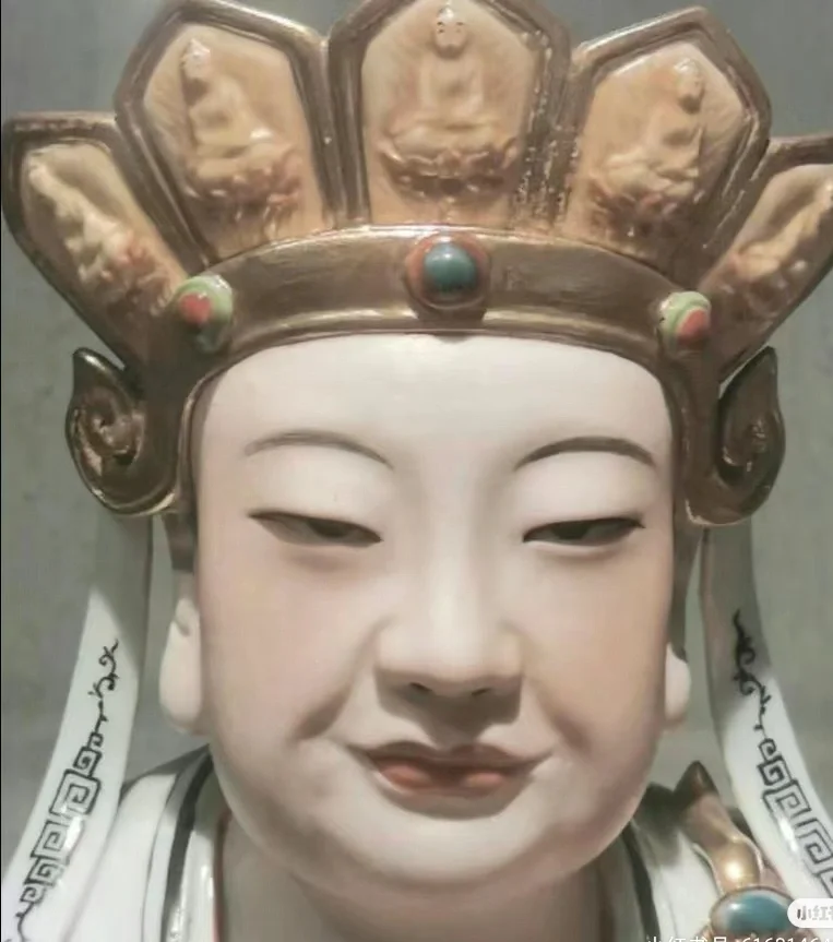 世界上又多了一个伤心的小女骸