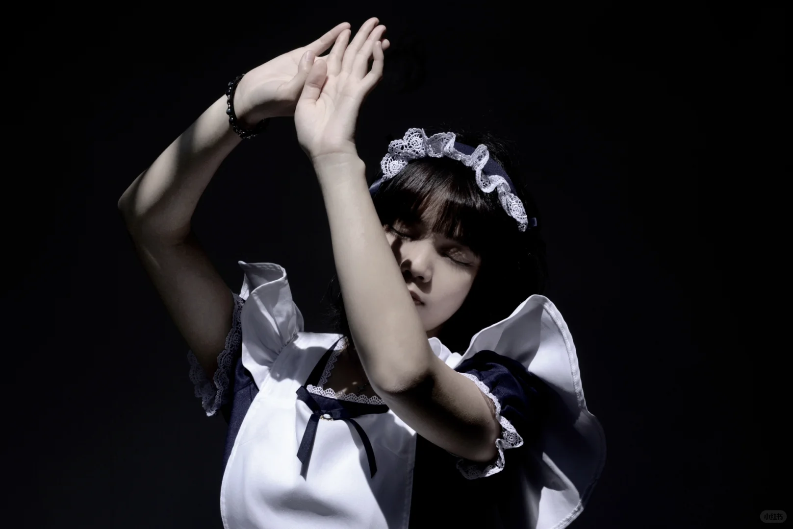 存活于13°天气的反季节女仆