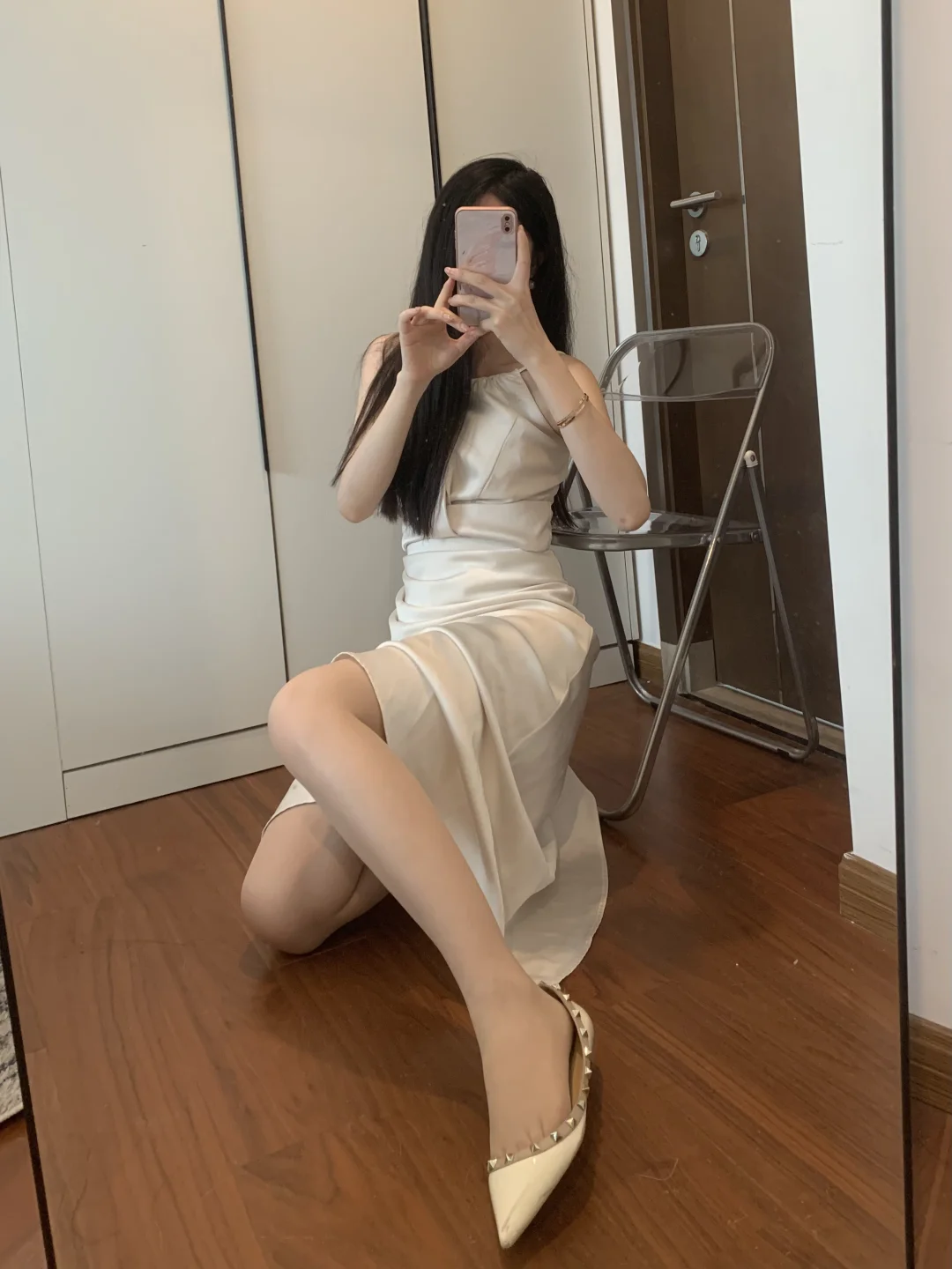 左滑看我上身！气质白色长裙白月光