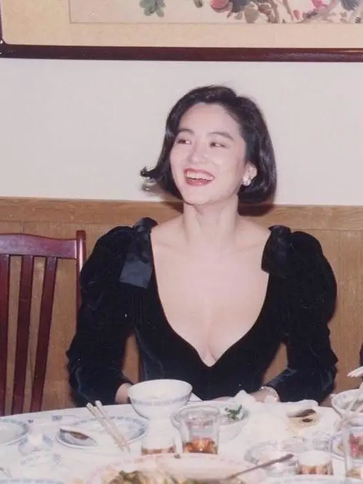 大气美艳的美~这时期的林青霞绝了
