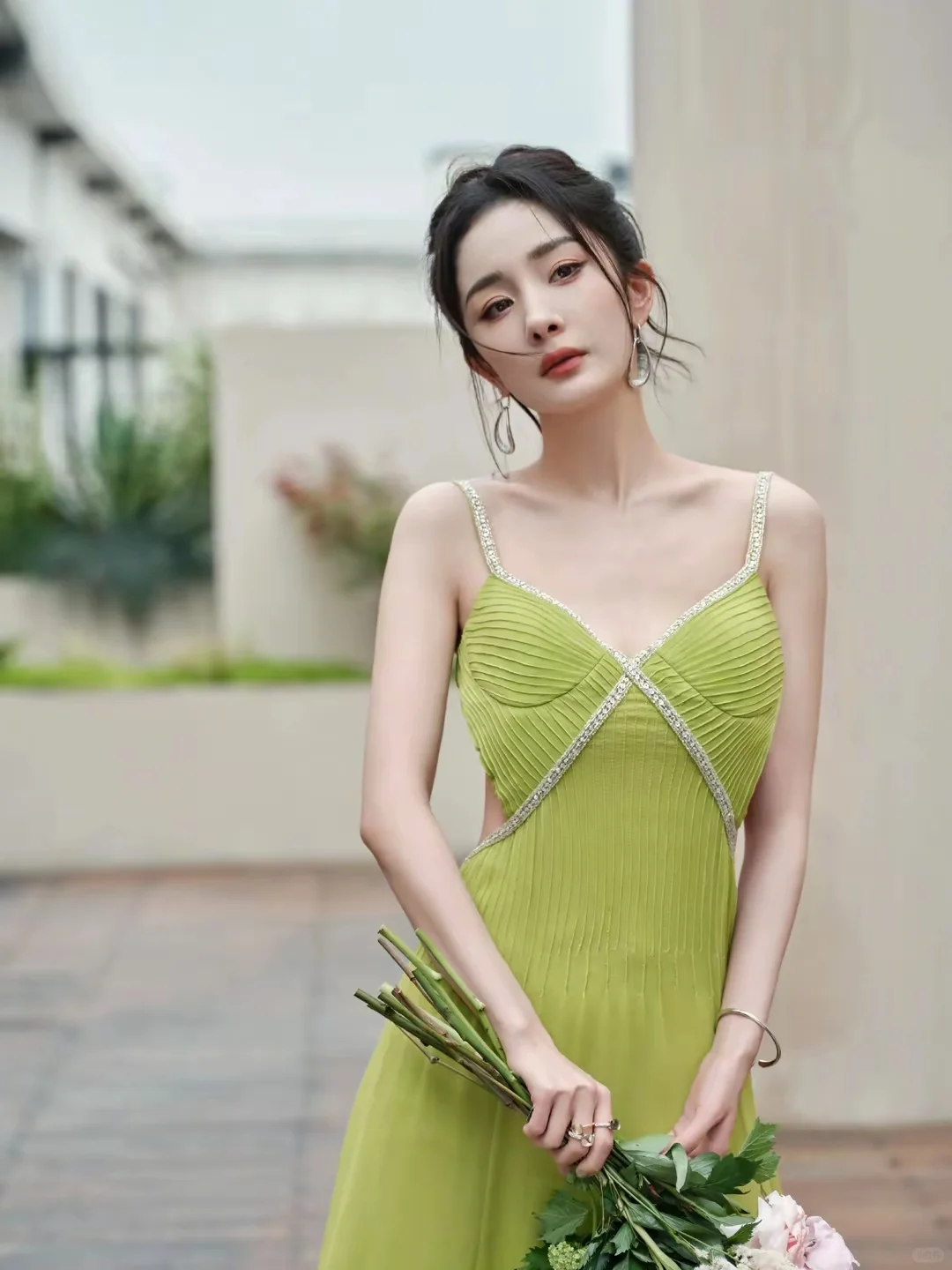 杨幂｜这身材太好了，这腿太细了