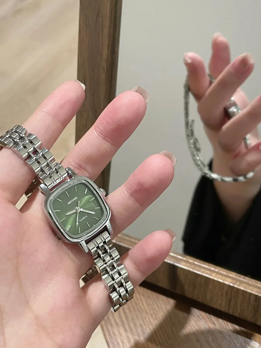 一眼美术生⌚️甜妹感新手表爱惨了喔！