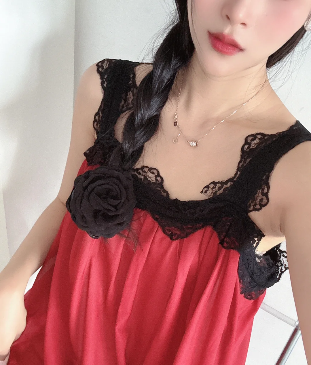 发现一条超级美的连衣裙