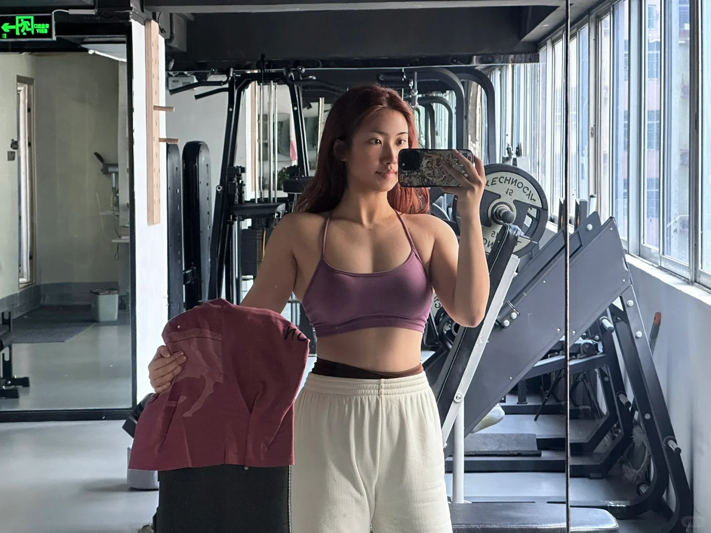 小胸的姑娘都去练胸吧，一练一个不吱声