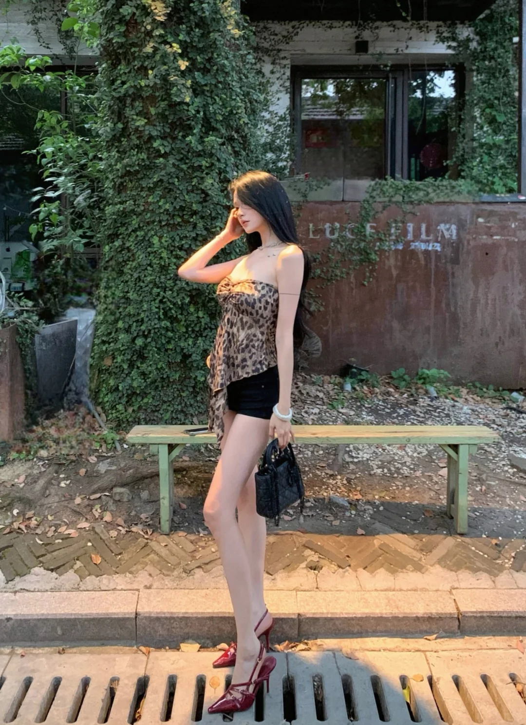 贪心总是多一些