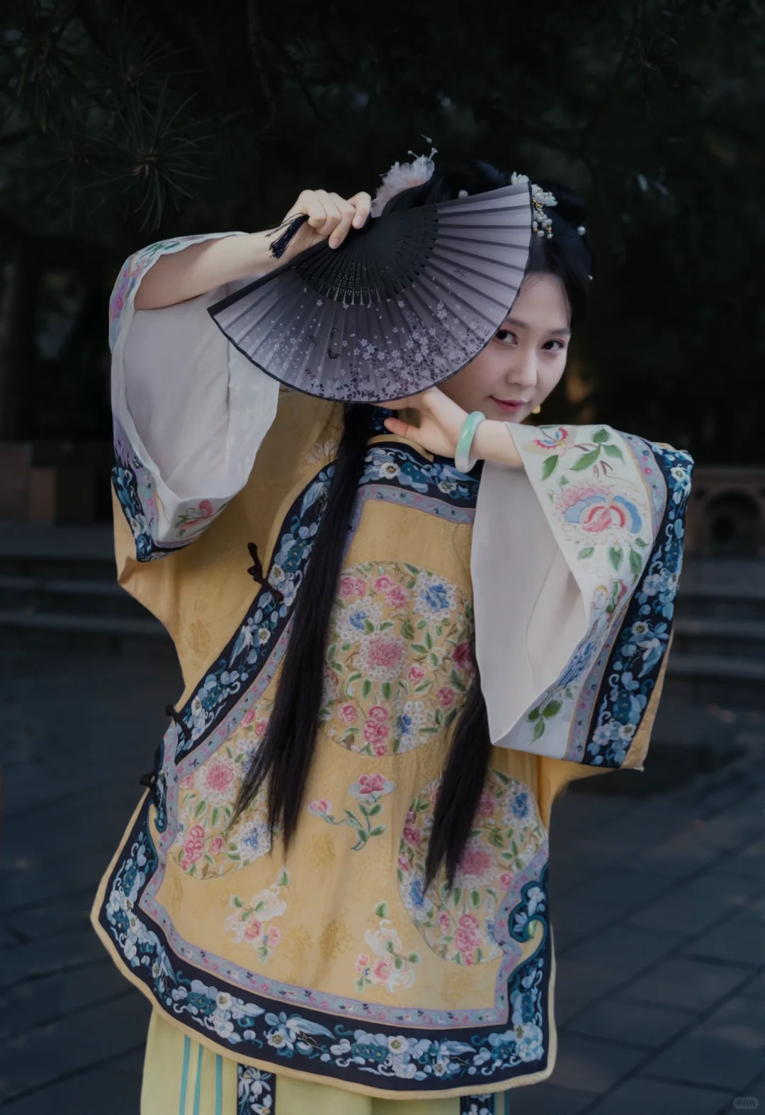 清汉女#一半史书中，一半烟火里