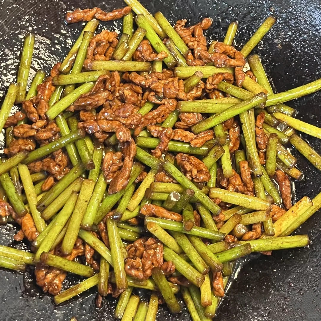 🔥米饭🍚神仙伴侣❗️蒜苔炒肉超下饭