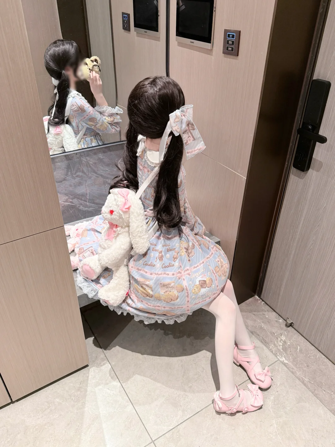 喜欢是想靠近 爱是离不开