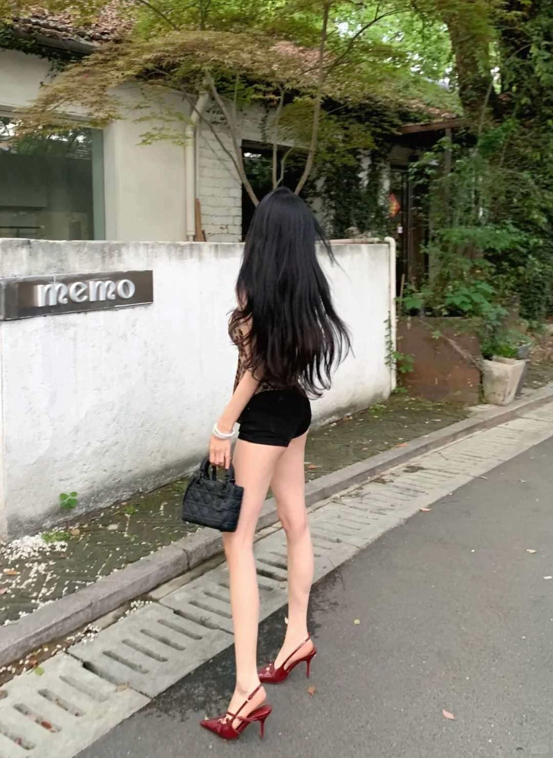 贪心总是多一些