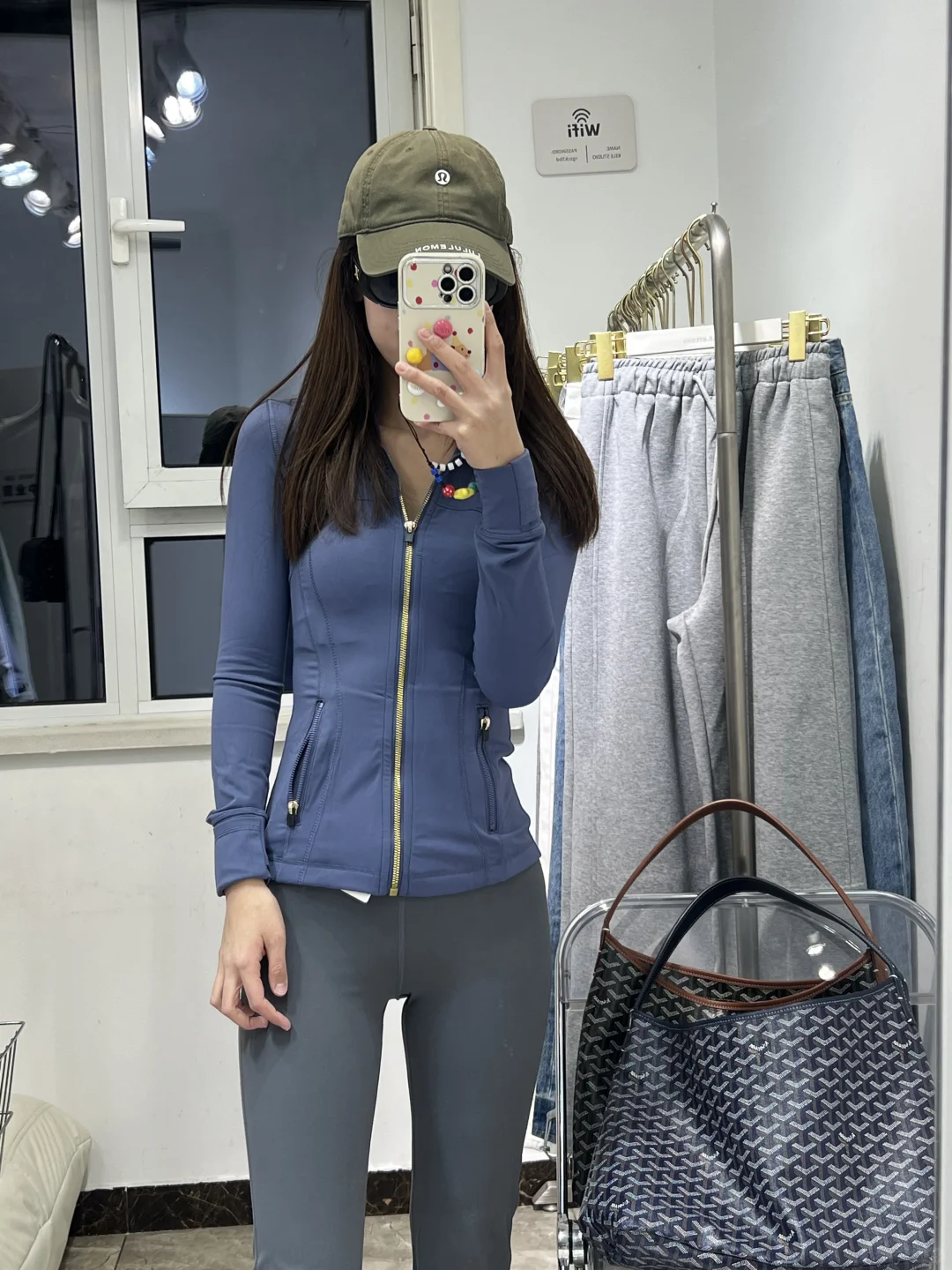 海军蓝金拉链 lu瑜伽服我留这个码啦