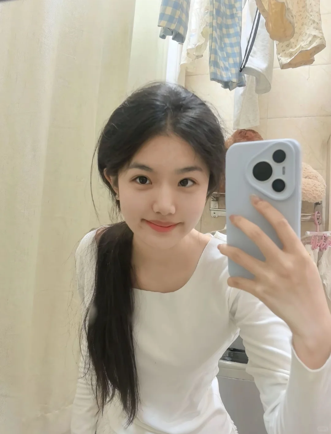 女大学生 素颜照7百米