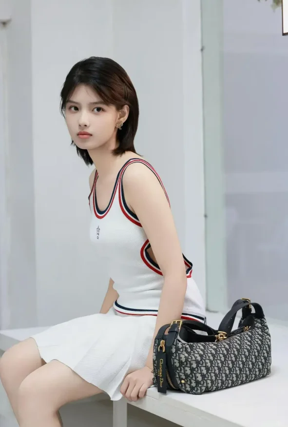 天呐。。。。艾米本人这么好看吗？
