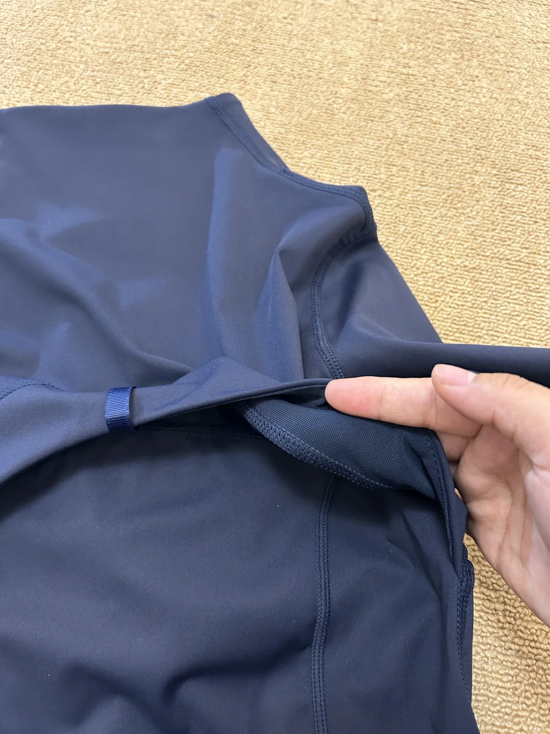 这件de*fine海军蓝瑜伽服！真的很绝！