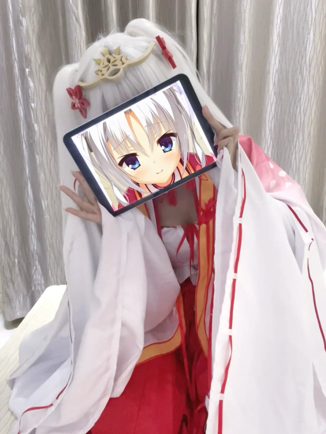 想问大家是怎么看待女生出galgame类角色的
