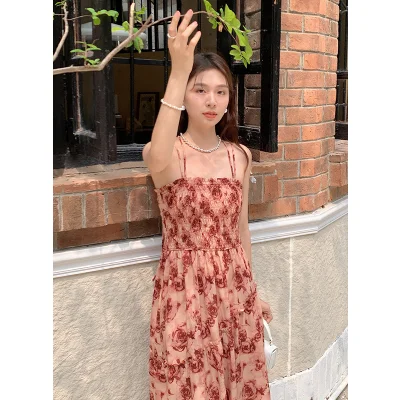 【梦幻碎花】女度假必备性感的吊带连衣裙！
