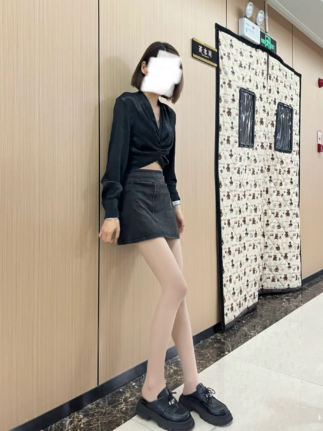 重生之我在茶水间门口要丝袜链接....