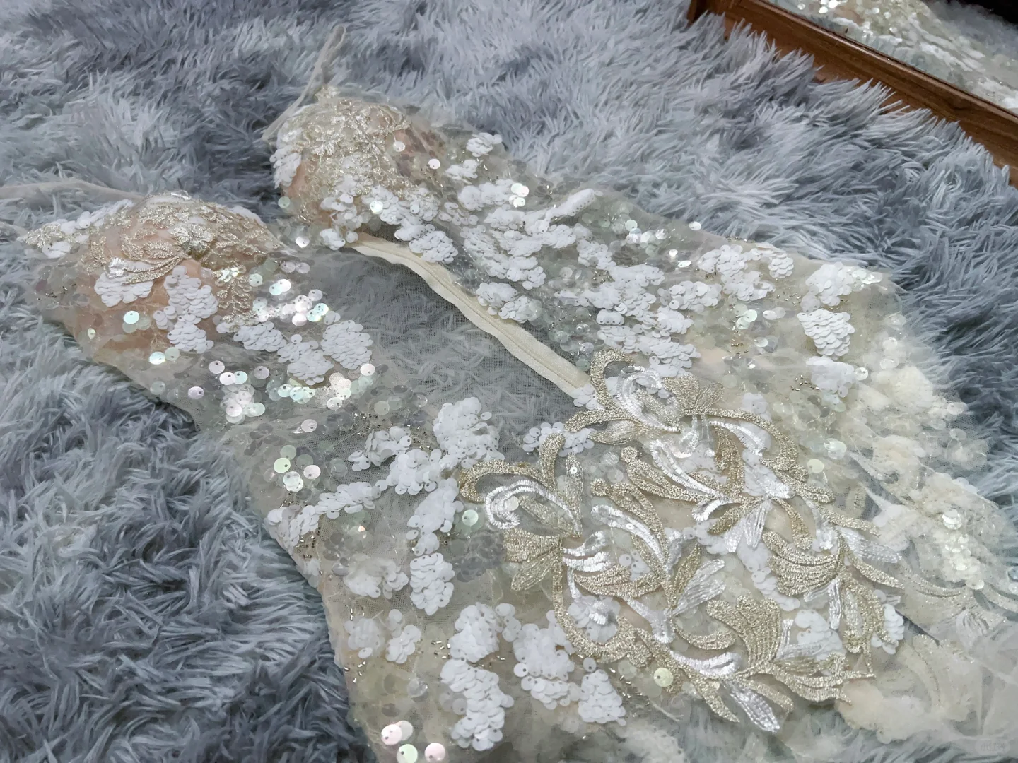美人鱼泳衣👙波光粼粼