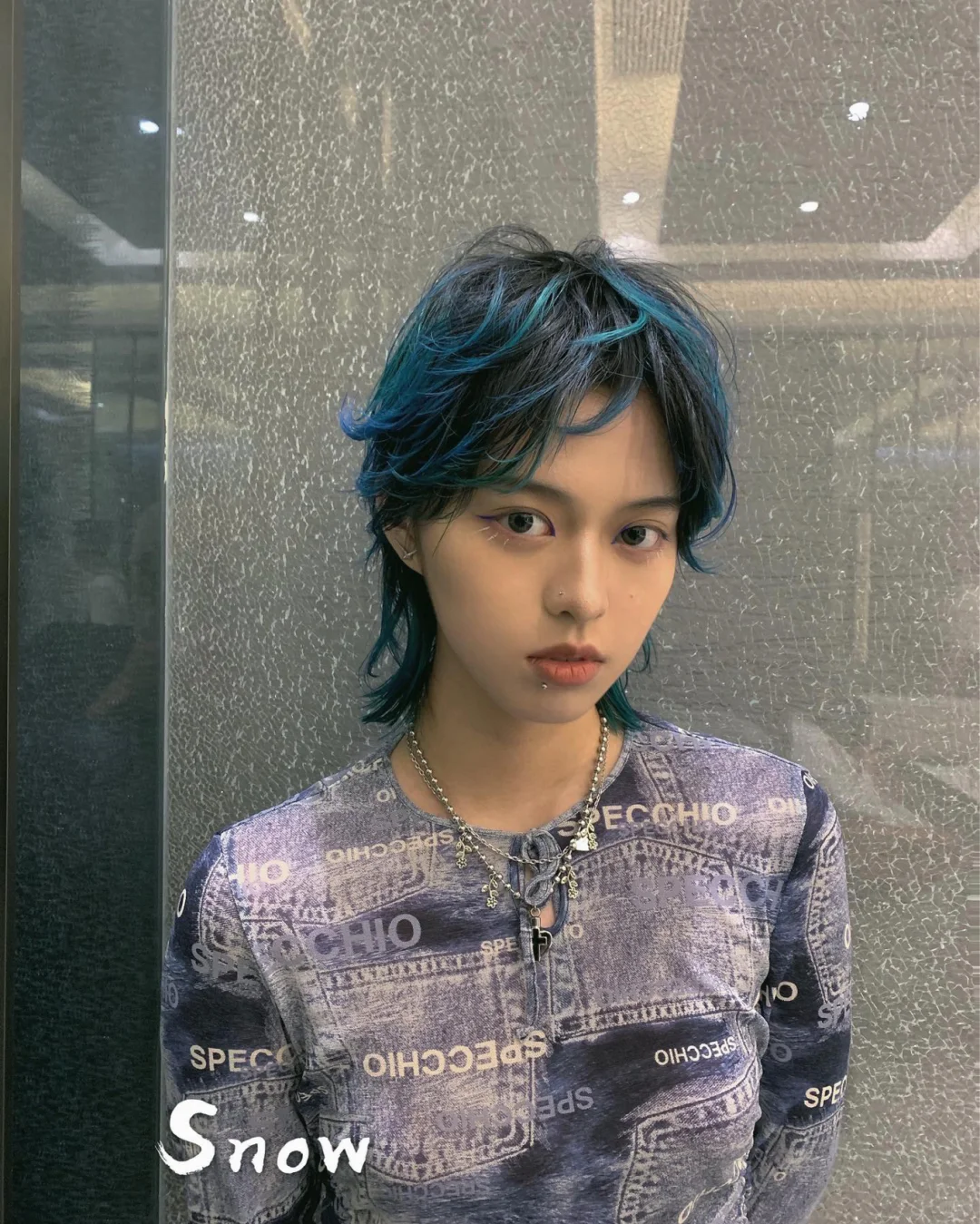 女生短发 区域染发