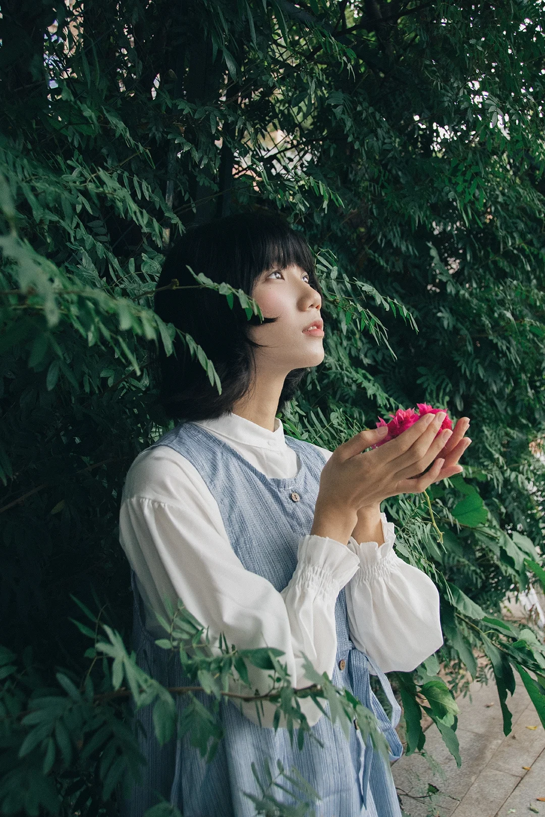 日系情绪｜少女的心事散落在绿荫里