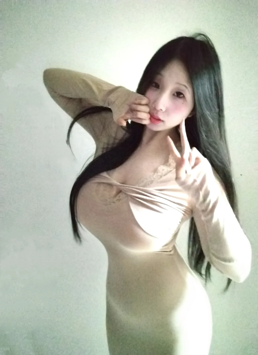 蕾丝边真的很适配大🐻美眉