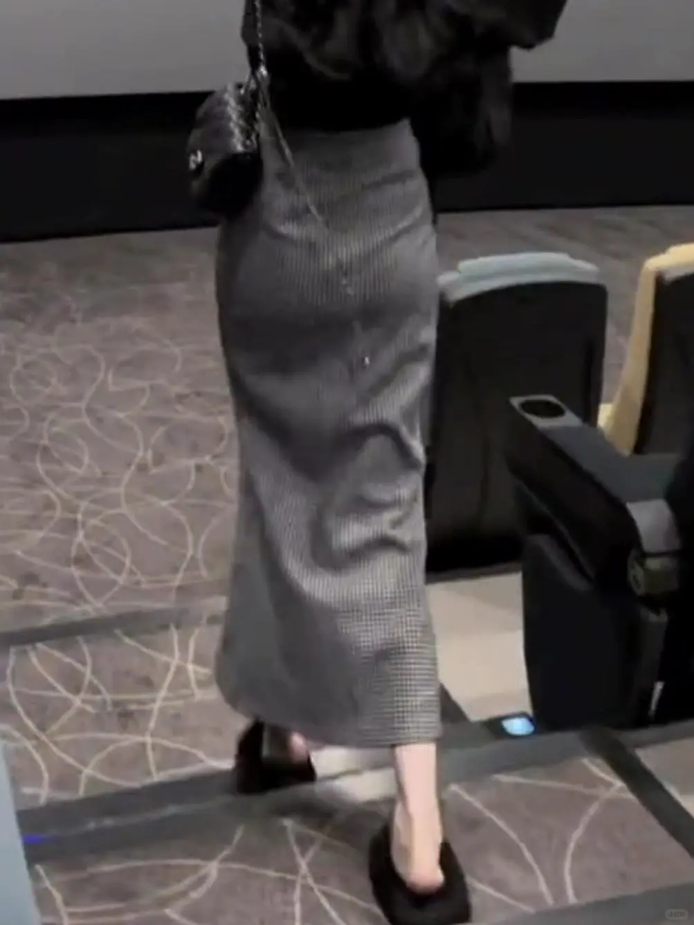 🍁秋冬必备！小香风高腰长裙👗