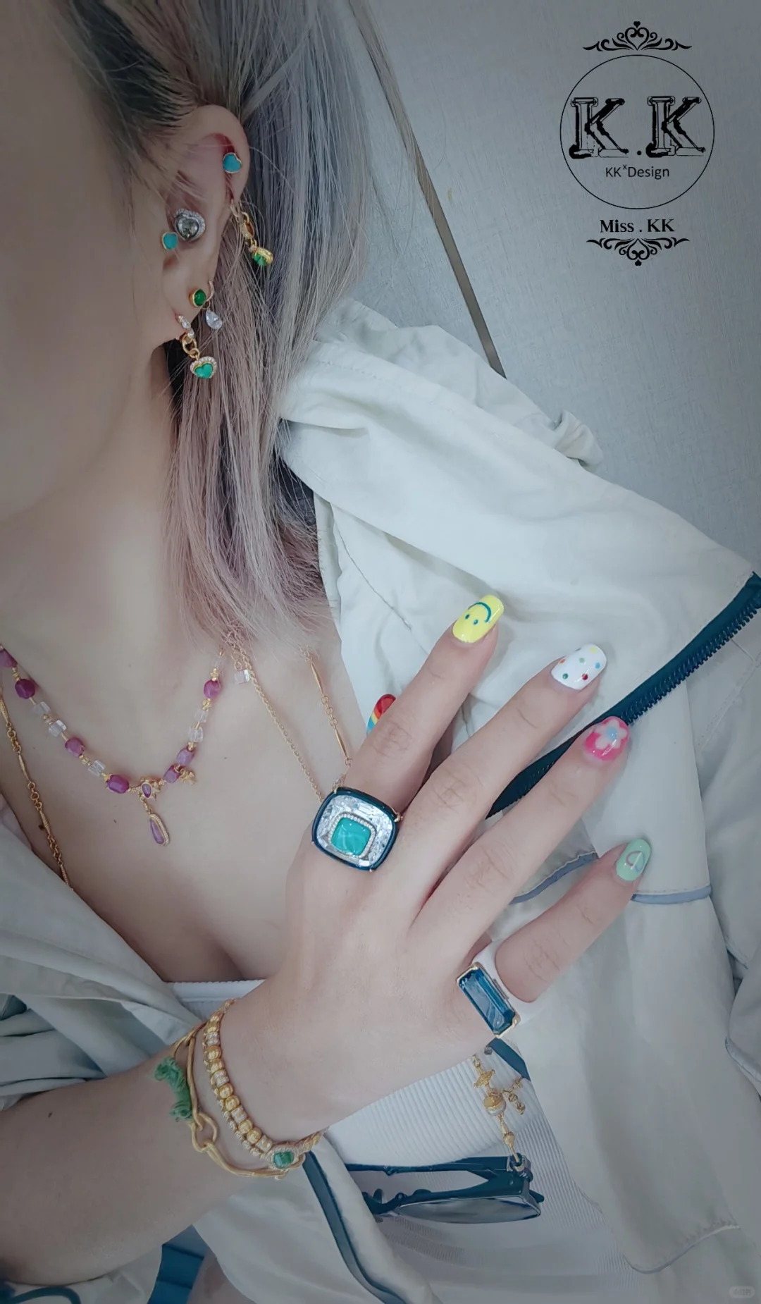 我宣布、我的项链就是最哇塞的