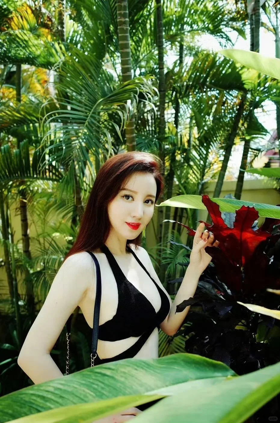 张萌～泳装身材好好