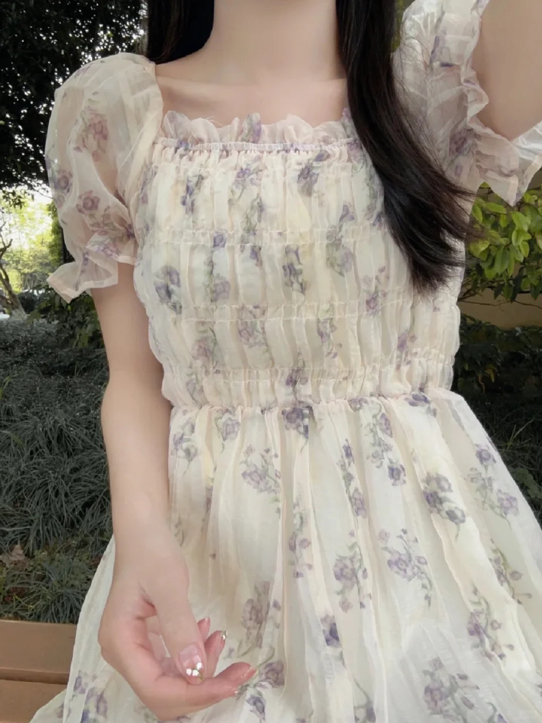 女孩子在夏天当然要穿漂亮裙子啦👗