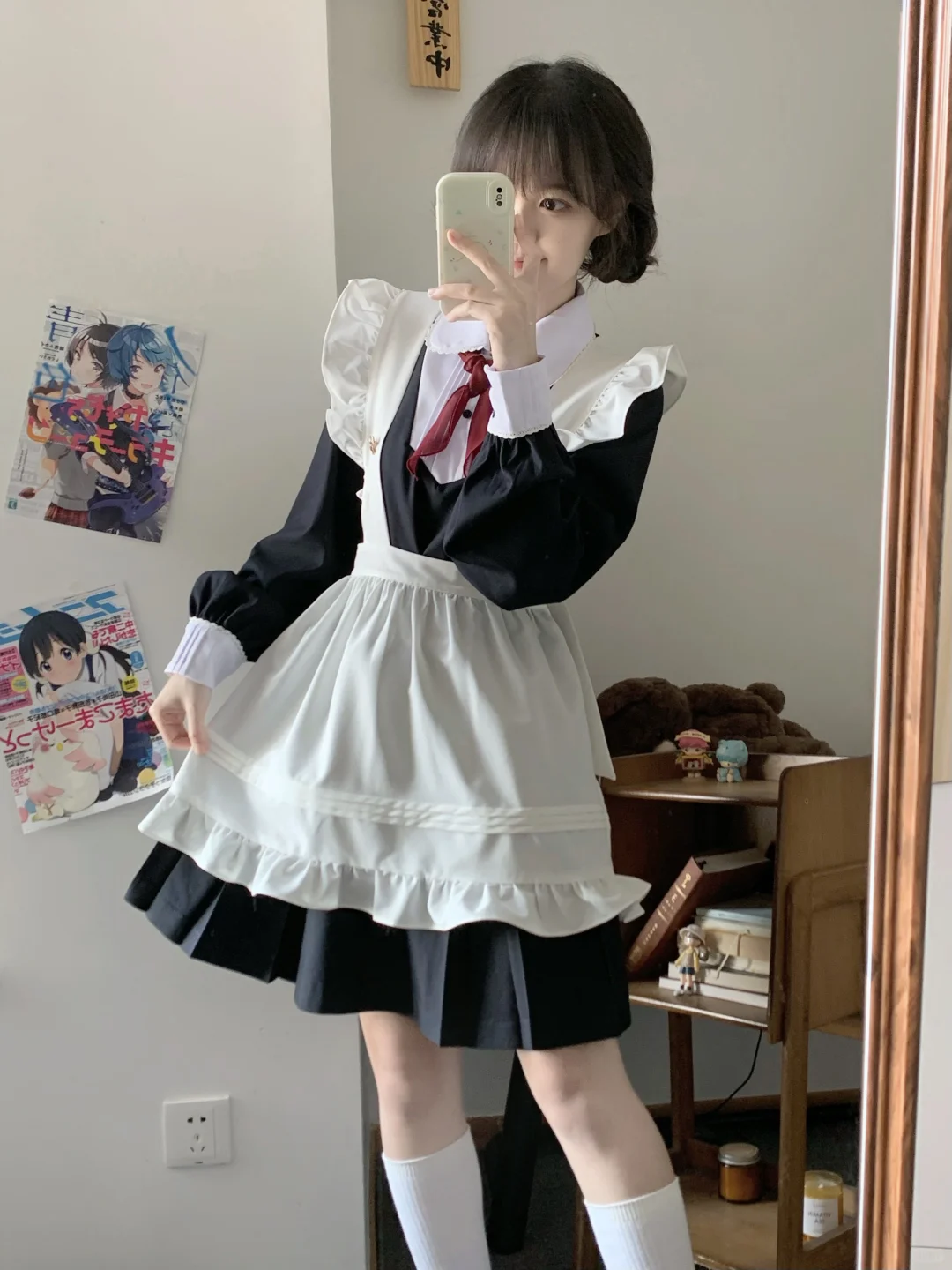 不是女仆装是俄式制服！