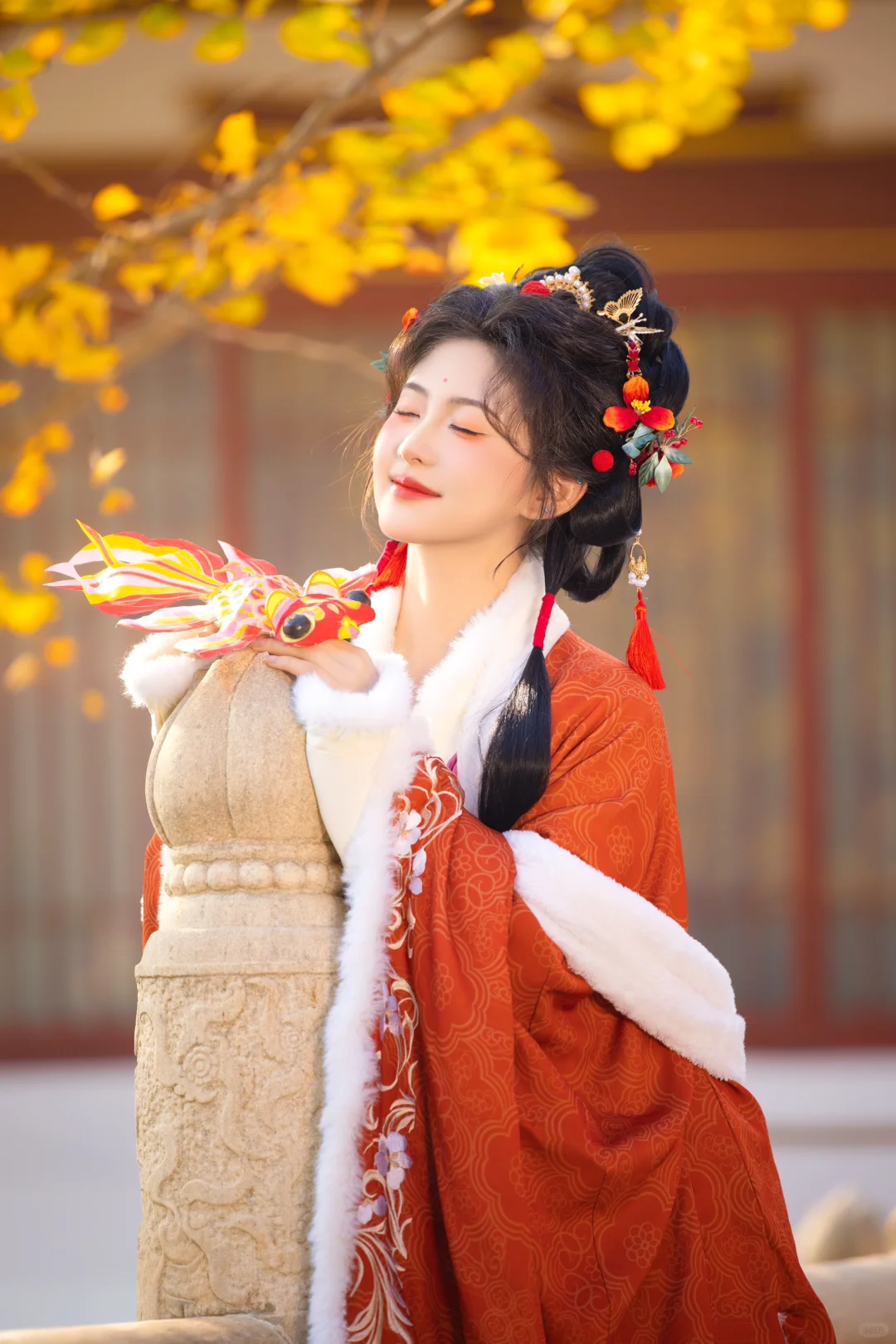 “小姐 别玩了 老爷来抓你啦！” ｜银杏